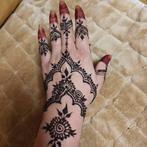 Prachtige Henna Handdecoratie - Traditionele Ontwerpen, Bruin, Nieuw, Ophalen of Verzenden, Handen en Nagels