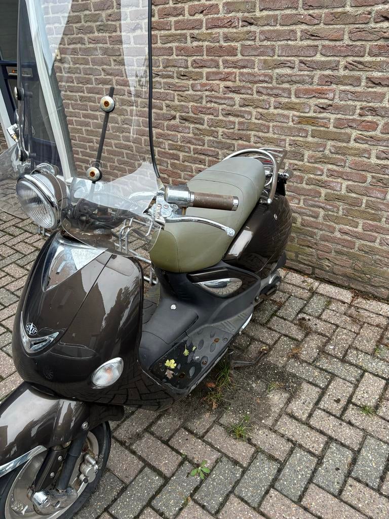 Killerbee Custom Scooter - Nieuwe band en accu, Ophalen, Gebruikt, Benzine, Maximaal 25 km/u