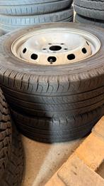 2 Zomerbanden Goodyear EfficientGrip Cargo 215/65R16C, Auto-onderdelen, Banden en Velgen, Ophalen, 16 inch, Band(en), Zomerbanden