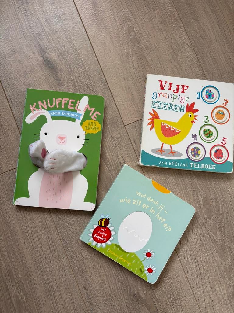 3 kinderboeken: Knuffel me, Vijf grappige eieren, Fl, Boeken, Kinderboeken | Baby's en Peuters, Gelezen, 1 tot 2 jaar, Uitklap-, Voel- of Ontdekboek