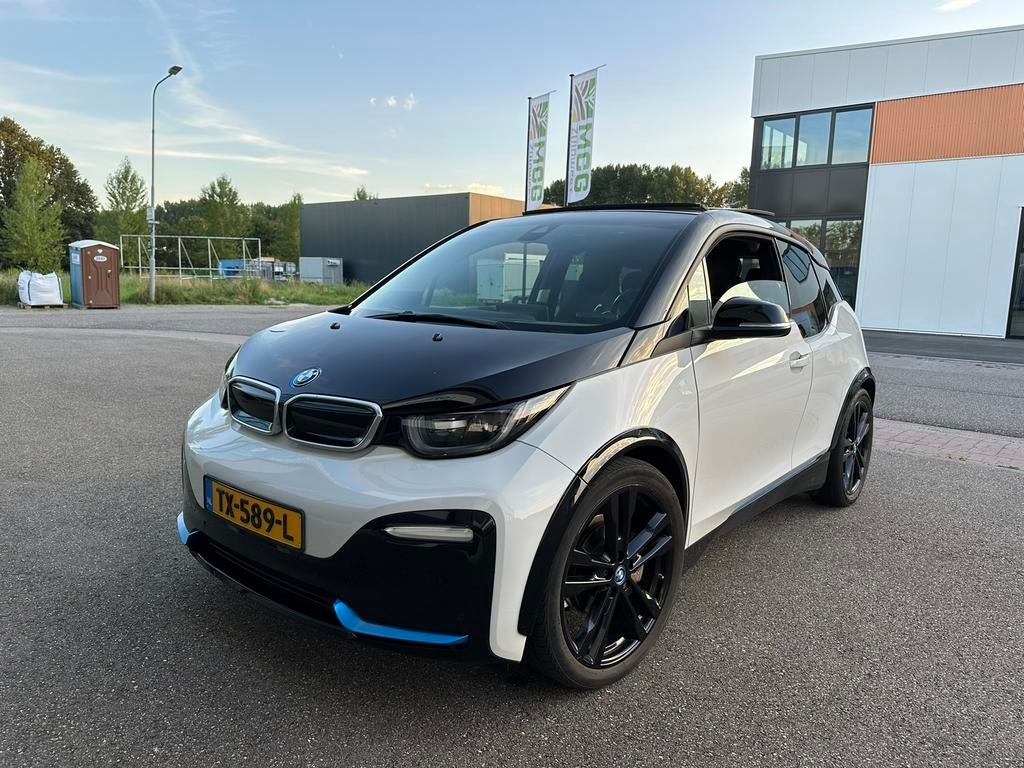 BMW i3s / 184pk / 33kwh / 2018 / zeer netjes, zeer compleet, Auto's, BMW, Automaat, Achterwielaandrijving, 50 €/maand, 4 stoelen