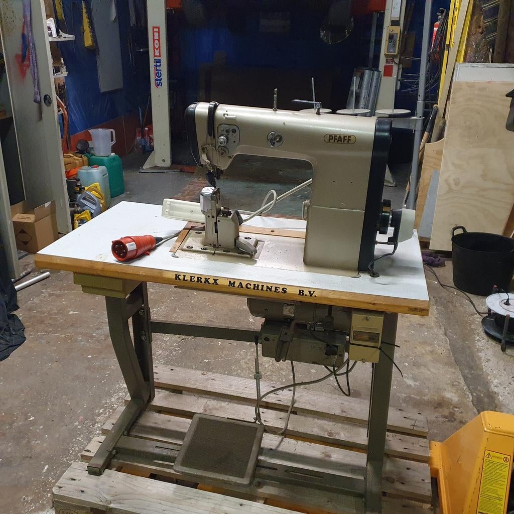 Industriële naaimachine Pfaff 380V, Ophalen, Naaimachine, Industrieel, Gebruikt