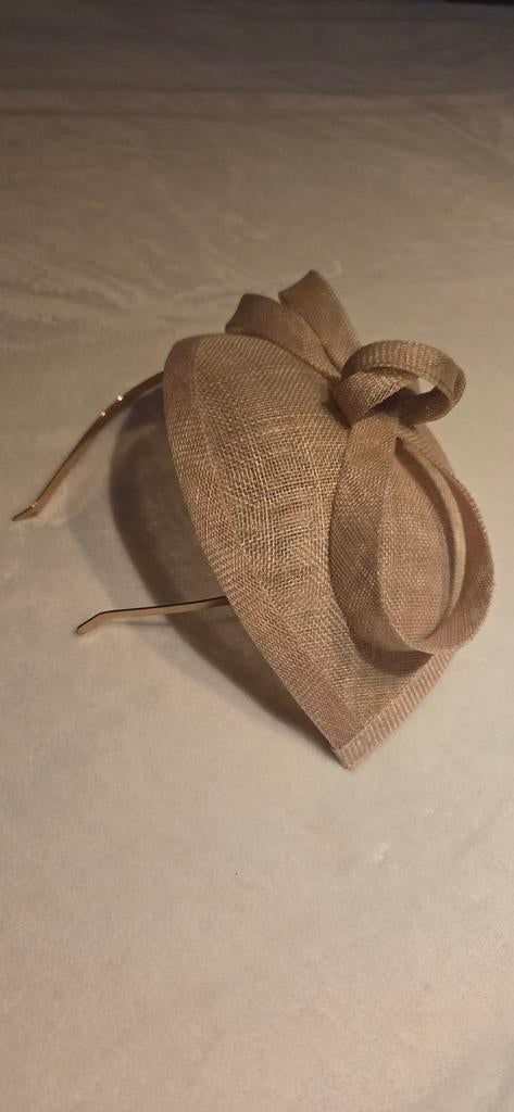 Dames Kerk Hoedje/Dopje - Zeer Nette Staat, Ophalen of Verzenden, Zo goed als nieuw, One size fits all, Hoed