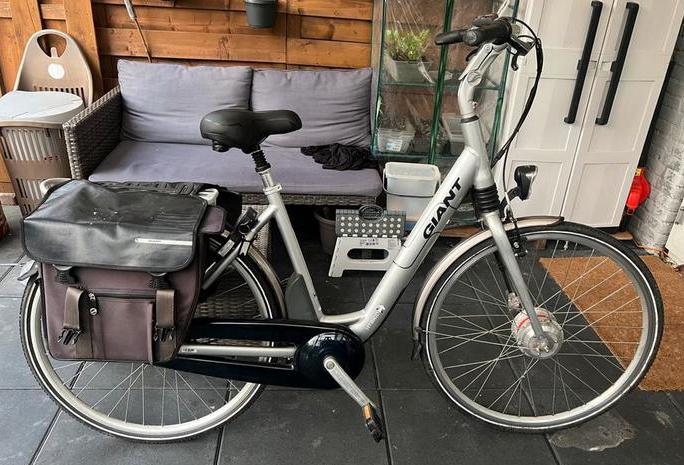 Giant Twist HYBRIDE Elektrische fiets, Fietsen en Brommers, Elektrische fietsen, 47 tot 51 cm, Ophalen, Gebruikt, Giant