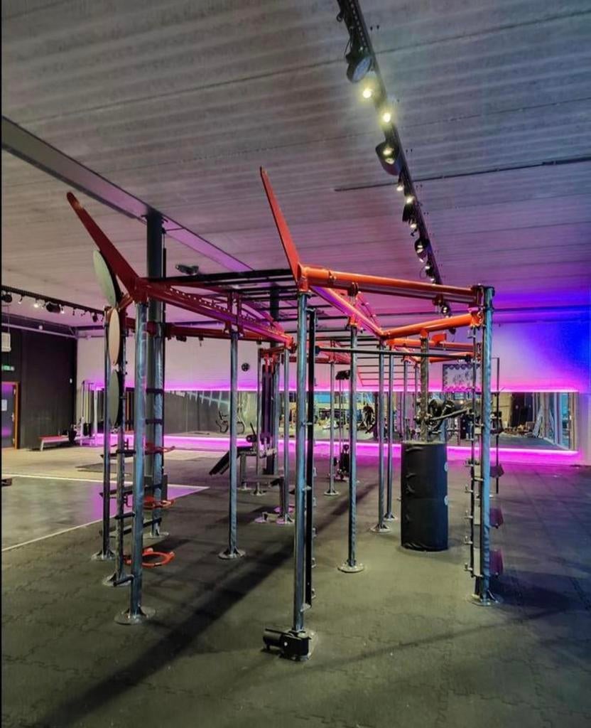 Gym 80 4448 Ironqube XXL Multistation / DAP / Cables / Rek