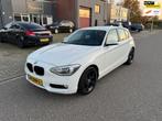 BMW 1-serie 116i 5DRS AUT8 2013 Wit | LEER | STOELVW | NW AP, Euro 5, Gebruikt, Zwart, 4 cilinders