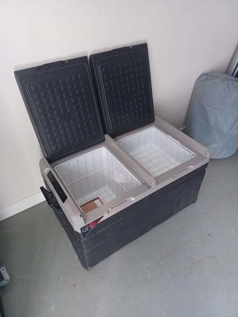 CN Comfort koelbox TW 75 75 liter, Caravans en Kamperen, Koelboxen, Zo goed als nieuw, Koelbox, Compressor, Ophalen