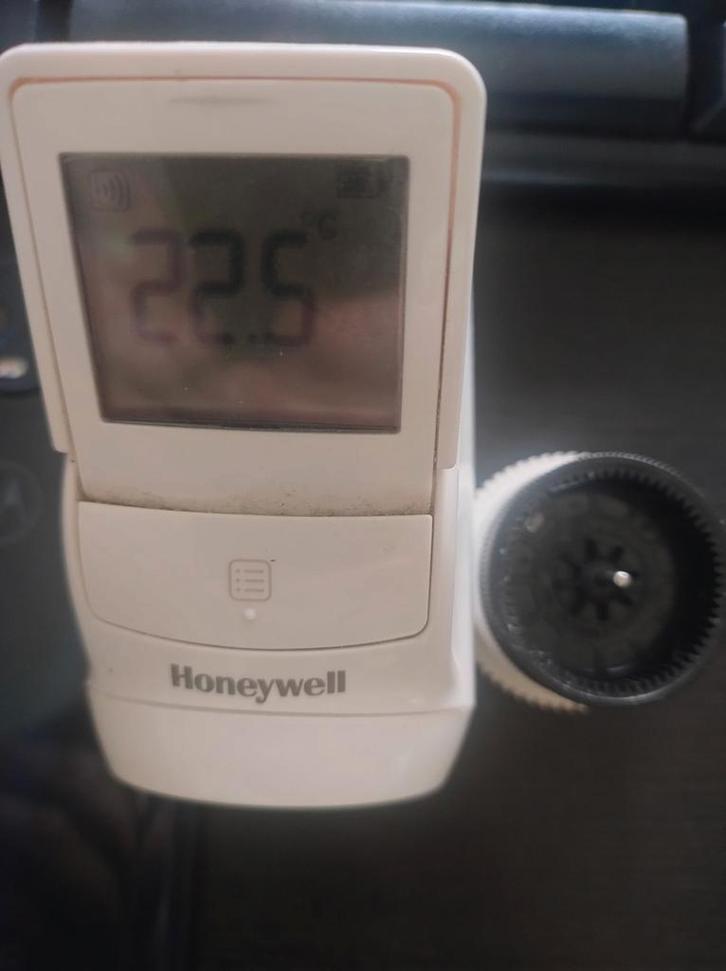 2 stuks Honeywell Evohome HR 92, Doe-het-zelf en Verbouw, Thermostaten, Zo goed als nieuw, Ophalen of Verzenden