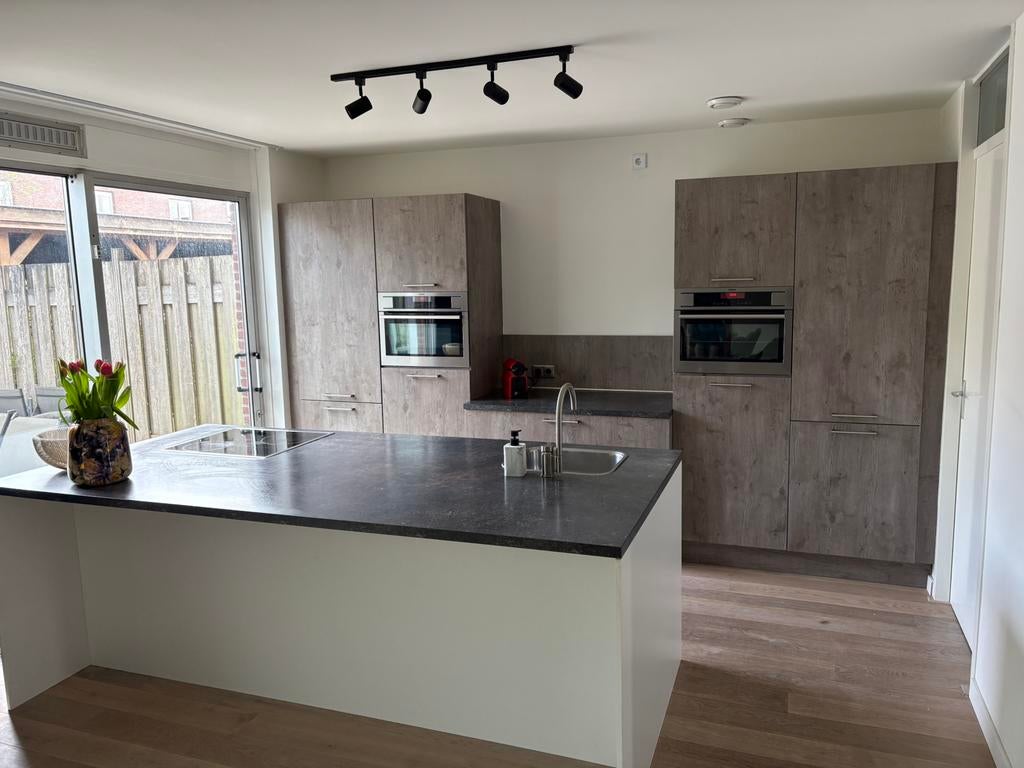 Keuken met kookeiland, Ophalen, Gebruikt, Overige kleuren, Kunststof