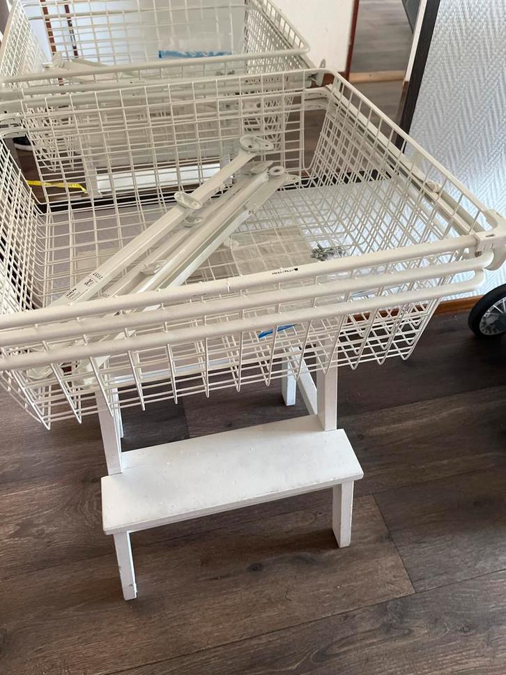 IKEA HJÄLPA Draadmanden en Uittrekframes (3sets), Huis en Inrichting, Kasten | Overige, Zo goed als nieuw, Ophalen of Verzenden