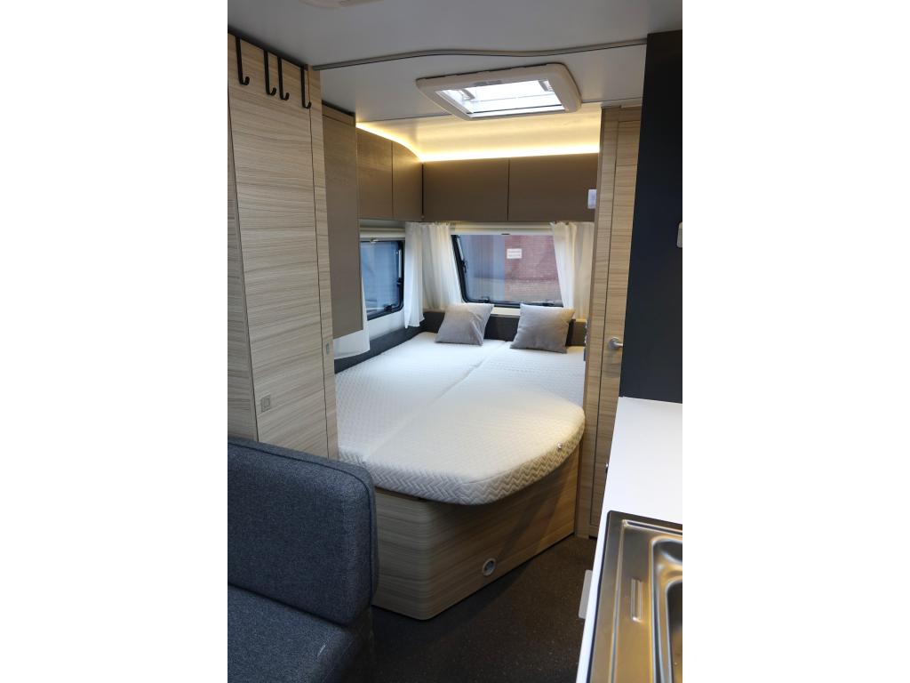 Adria Altea 432 PX 2024 Mover Voortent 1300KG GFK Dak Autark, Caravans en Kamperen, Caravans, Schokbreker, Rondzit, Dwarsbed, Bedrijf