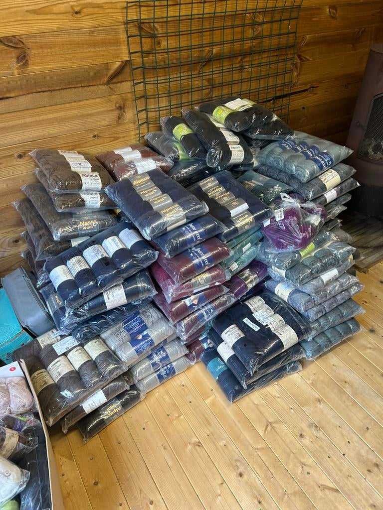 Veel Alpaca wol, Hobby en Vrije tijd, Breien en Haken, Ophalen, Zo goed als nieuw, Breien of Haken, Wol of Garen