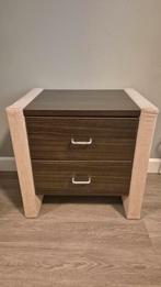 2 nachtkastjes donkerbruin en beige, Huis en Inrichting, Slaapkamer | Nachtkastjes, Ophalen of Verzenden