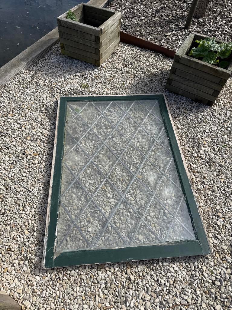 Gratis Raam, Doe-het-zelf en Verbouw, Glas en Ramen, Ophalen, Gevelraam of Ruit, Gebruikt, Minder dan 80 cm