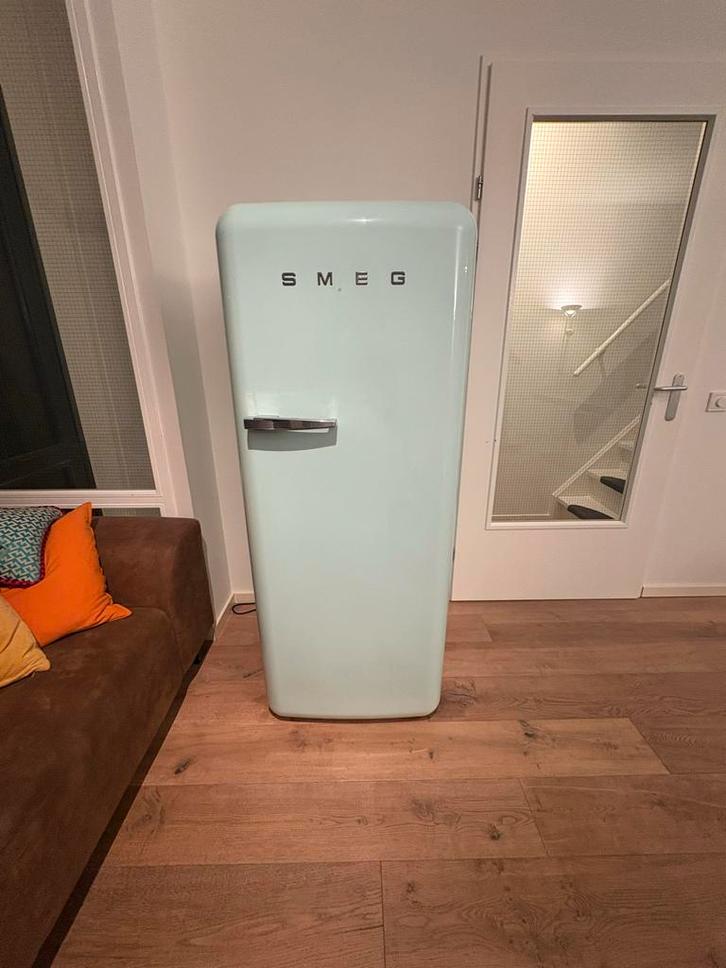 Smeg Koelkast in Retro Stijl, Witgoed en Apparatuur, Koelkasten en IJskasten, Gebruikt, Met vriesvak, 200 liter of meer, 160 cm of meer