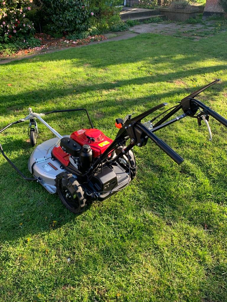 Honda UM 616 Ruwterrein Grasmaaier - Bj 2024, Z.G.A.N., Ophalen, Cirkelmaaier, Zo goed als nieuw, Benzine-grasmaaier