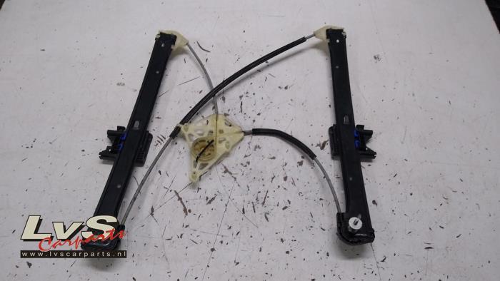 Ruitmechaniek 4Deurs rechts-achter van een Audi Q7, Auto-onderdelen, Ruiten en Toebehoren, Gebruikt, -, -, -