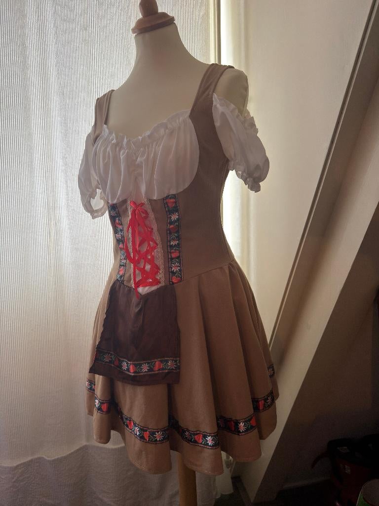 Dirndl Oktoberfest Carnaval Maat 38/40, Maat 38/40 (M), Ophalen of Verzenden, Kleding, Overige thema's