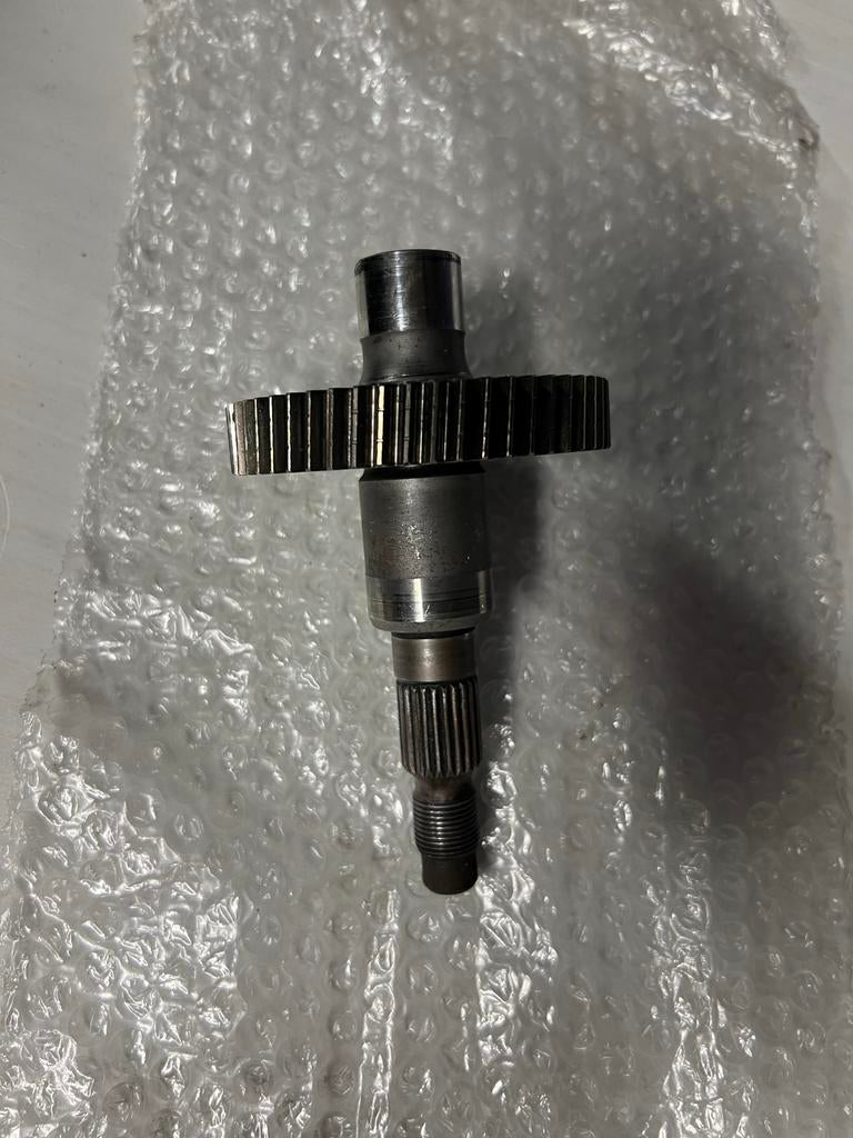 Uitgaande as - vertanding - Vespa sprint / Primavera 2v, Fietsen en Brommers, Brommeronderdelen | Scooters, Ophalen of Verzenden