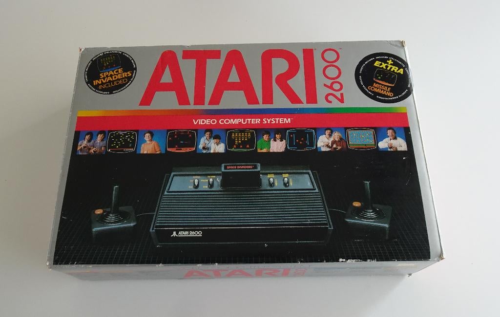 Atari 2600 ''Darth Vader'' Compleet in Doos met Spellen, Spelcomputers en Games, Spelcomputers | Atari, Ophalen, Met games, Met 2 controllers