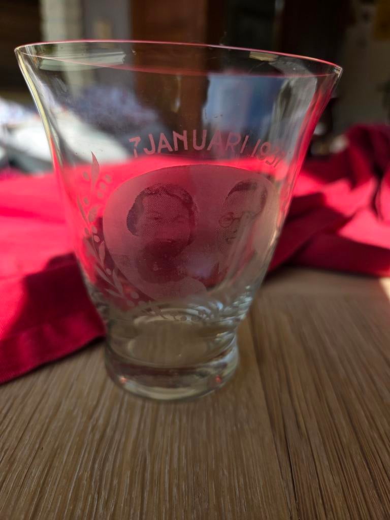 Glas huwelijk Juliana en Bernhard - 7 januari 1937, Ophalen of Verzenden