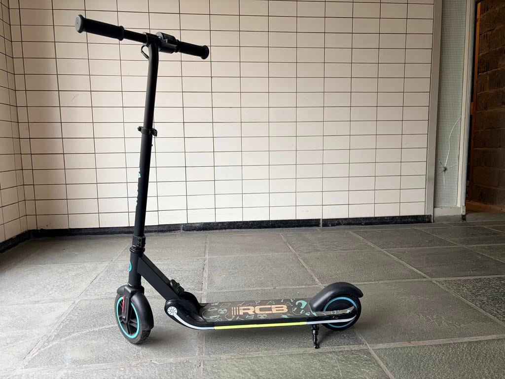 RCB elektrische (kinder-) step, Fietsen en Brommers, Steps, Ophalen, Gebruikt, Elektrische step (E-scooter)