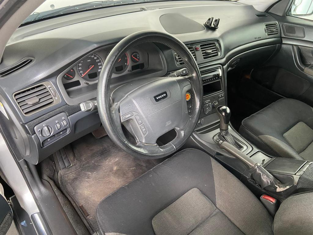 Volvo S80 2.4 Comfort. T5 Automaat! (bj 2001), Auto's, Volvo, Bedrijf, 2435 cc, Sedan, Zilver of Grijs