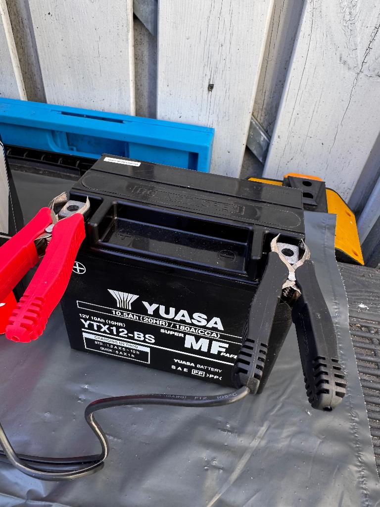 Yuasa YTX12-BS motoraccu, Motoren, Ophalen, Nieuw