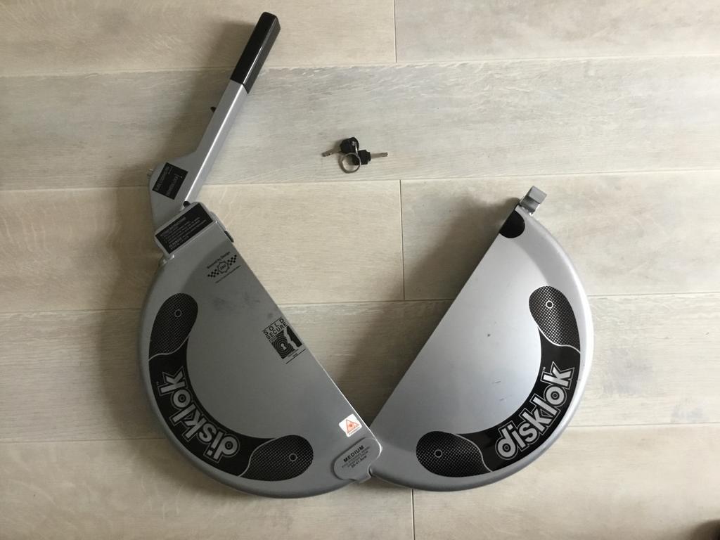 Disklok stuurslot, zo goed als nieuw 39-44 cm, Auto diversen, Anti-diefstal, Zo goed als nieuw, Ophalen