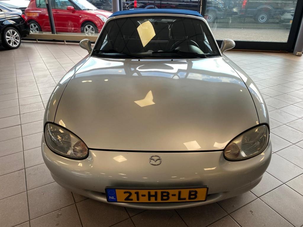 Mazda MX-5 1.6i Nette en Goed 0nderhouden APK 12-26 BJ 1999, Auto's, Achterwielaandrijving, Cabriolet, Handgeschakeld, 2 stoelen