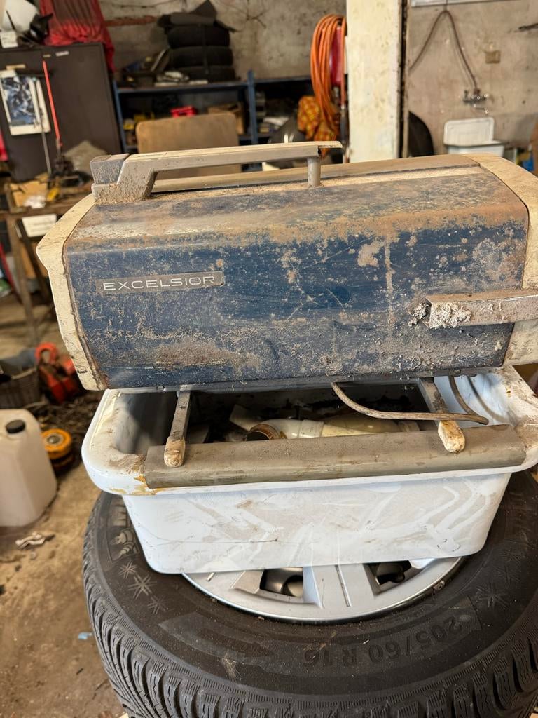 Oude Excelsior stofzuiger - Decoratie/onderdelen, Ophalen, Niet werkend, Stofzuiger