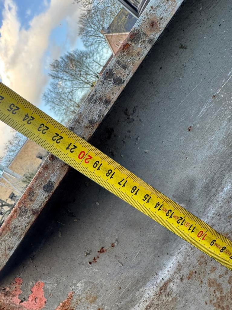 HEB220 stalen H Balk 4150mm lang, Ophalen, Zo goed als nieuw