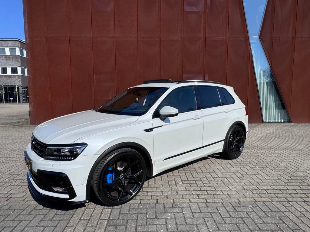 Volkswagen Tiguan 2.0TSI 245pk PANO R-LINE ABT HEAD-UP 21", Auto's, Volkswagen, Automaat, Zwart, 4 cilinders, 1984 cc