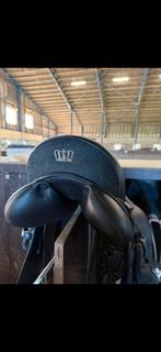 Kingsley D4 18 Inch, Dieren en Toebehoren, Paarden en Pony's | Zadels, Ophalen, Zo goed als nieuw, Dressuur