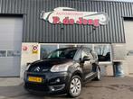 Citroen C3 Picasso 1.6 VTI EXCLUSIVE Nwe Koppeling! Trekhaak, Voorwielaandrijving, 4 cilinders, Zwart, Bedrijf