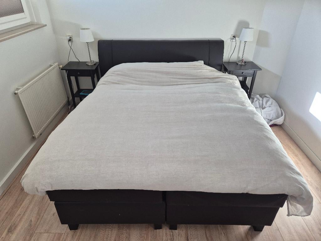 Boxspring 160x210 donkerbruin kunstleer, Ophalen, Bruin, 210 cm, Tweepersoons