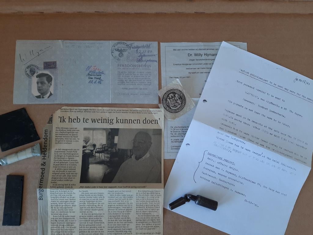 Luchtoorlog Dutch-Paris Line Pilotenhulp VERZET, Verzamelen, Militaria | Tweede Wereldoorlog, Ophalen of Verzenden, Luchtmacht