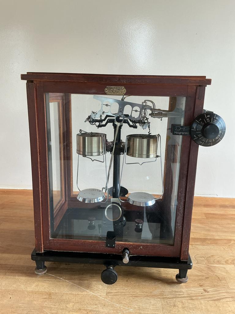 Antieke Precisieweegschaal Marius Instrumenten Utrecht, Ophalen