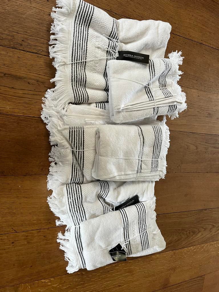 Riviera Maison Serene Handdoeken Set - 6 stuks, Huis en Inrichting, Badkamer | Badtextiel en Accessoires, Ophalen, Nieuw, Wit