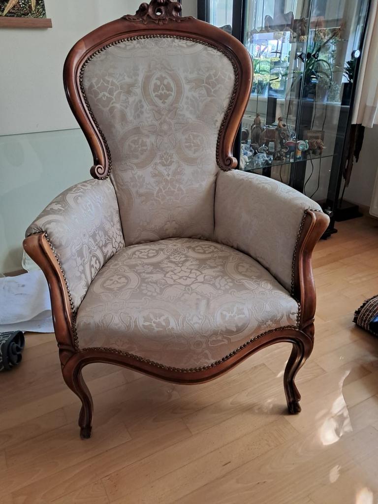 Antieke fauteuil met voetenbankje, Huis en Inrichting, Ophalen, Gebruikt, Overige vormen, 50 tot 75 cm