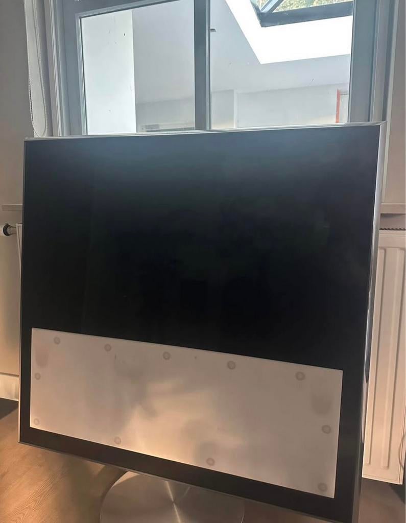 Beovision 10 40 inch motorvloerstand, 50 Hz, Zo goed als nieuw, 100 cm of meer, Ophalen