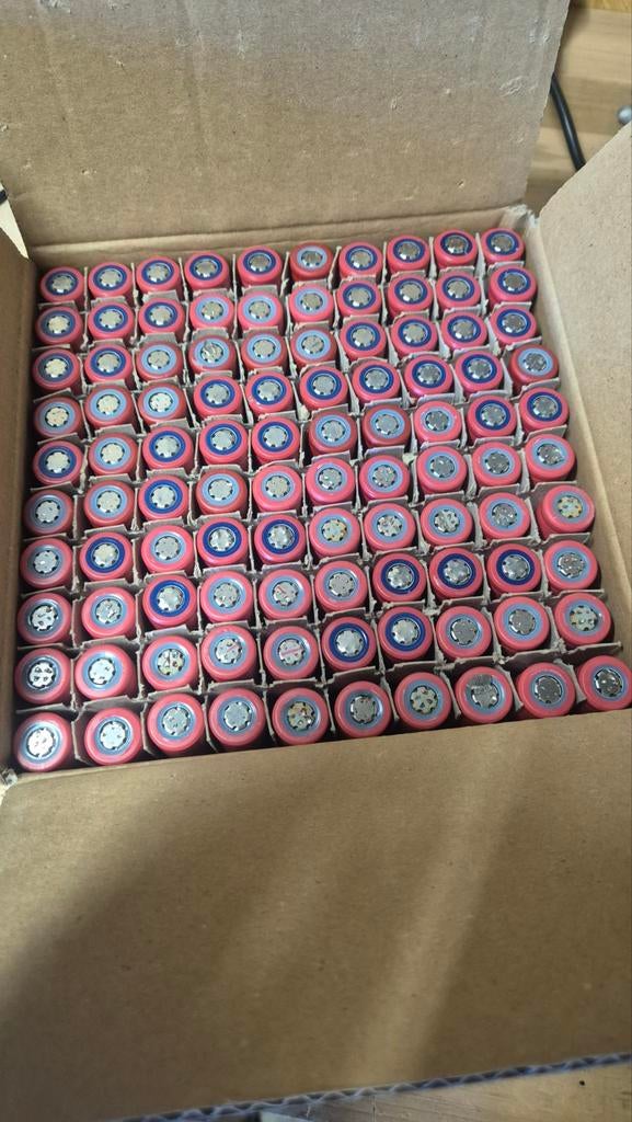 Lithium-ion 18650 Batterijen 2000mah - Getest 100 stuks, Ophalen of Verzenden, Gebruikt