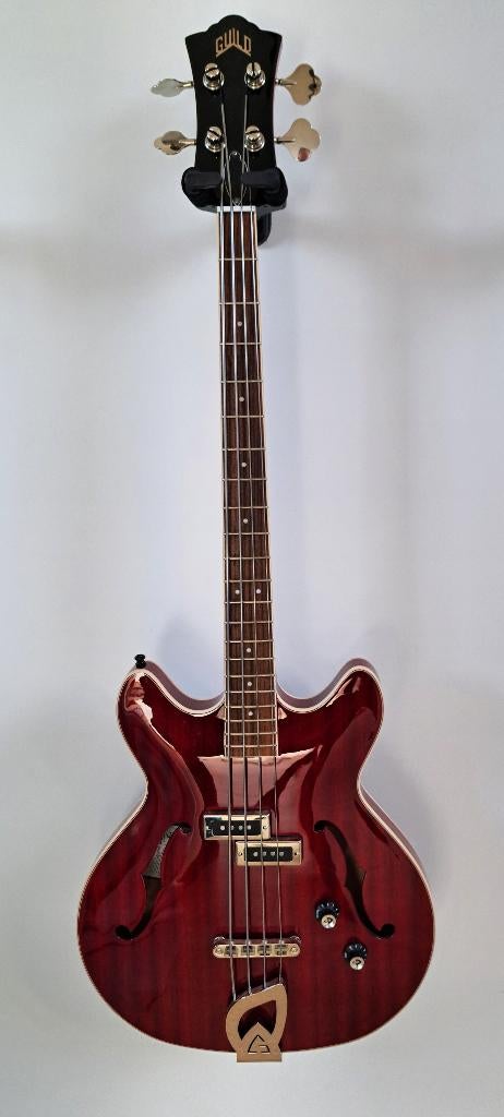 Guild Newark ST. collection SF-1 Bass/CHR koop / ruil, Muziek en Instrumenten, Ophalen of Verzenden, Zo goed als nieuw, Semi-akoestisch