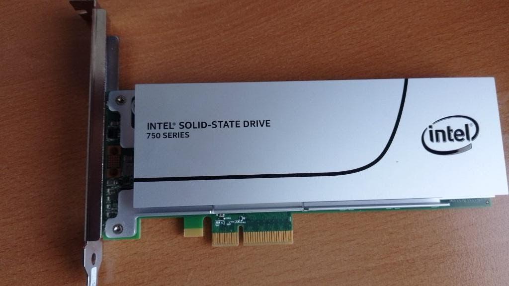 Intel SSD   750 Series,  400 gb     Solid State Drive, Computers en Software, Harde schijven, Intern, Gebruikt, Verzenden, SSD