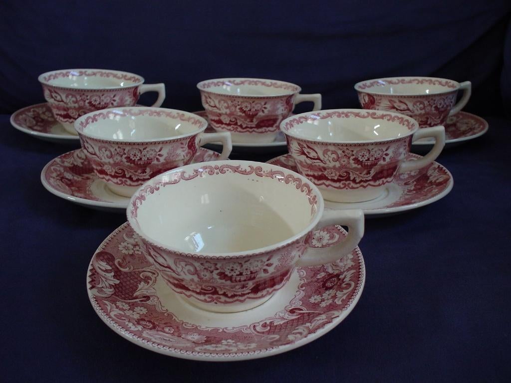 8 Victoria rode chocolade kop en schotels Societe Ceramique, Ophalen of Verzenden