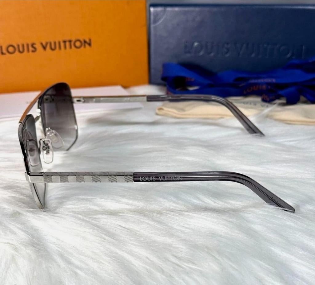 Louis vuitton zonnebril new, Ophalen of Verzenden, Nieuw, Zwart, Overige merken
