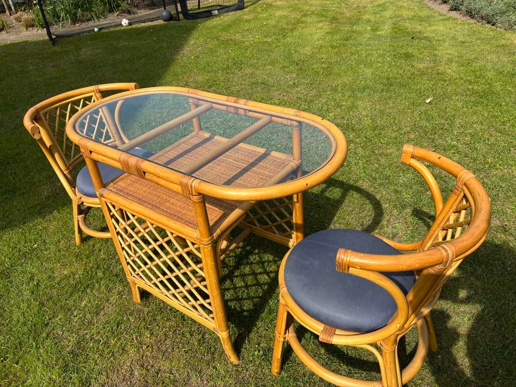 Bamboe zitje met glazen tafel en 2 stoeltjes, Overige materialen, Gebruikt, Eettafel, Tuinset