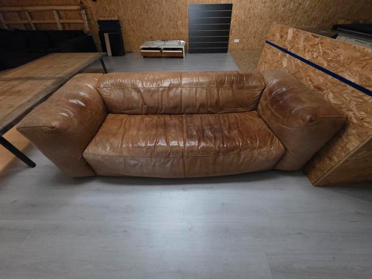 Rofra bank 240x95 van zeer dik buffelleer, Huis en Inrichting, Banken | Bankstellen, Gebruikt, Rechte bank, Vierpersoons of meer