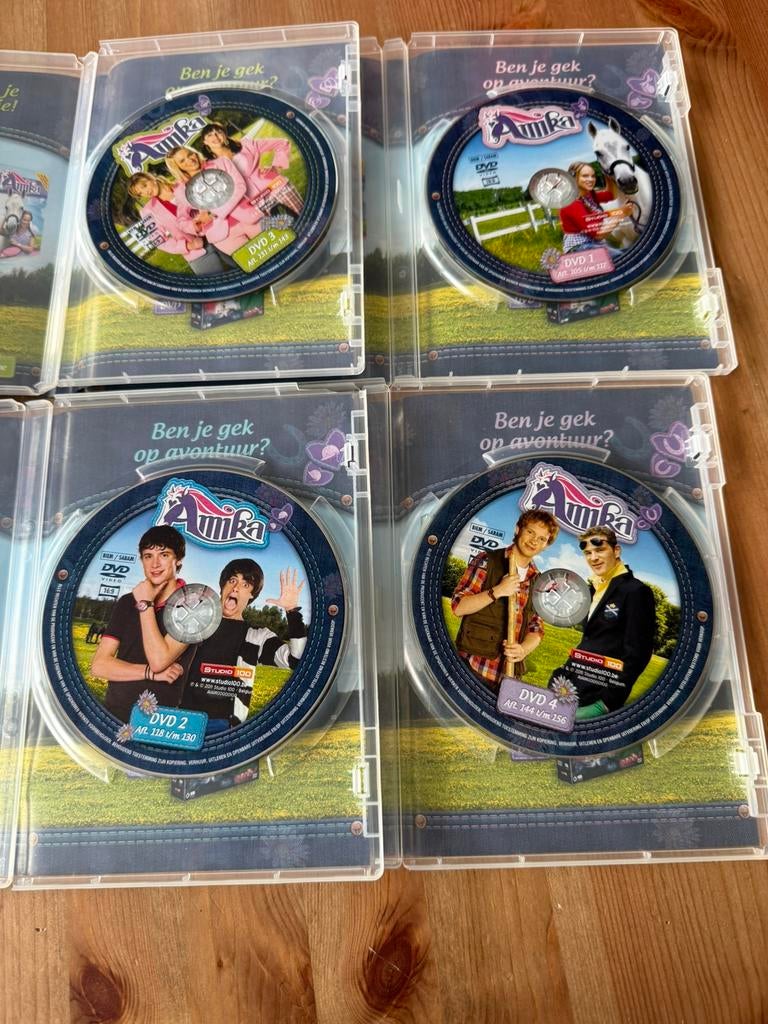 Amika Complete seizoen 3 origineel dvd studio 100, Cd's en Dvd's, Verzenden, Gebruikt