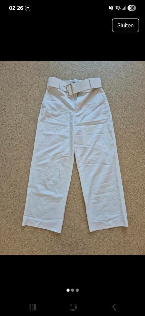 Witte cropped broek met riem - Zara, Kleding | Dames, Maat 38/40 (M), Ophalen of Verzenden, Zo goed als nieuw, Driekwart